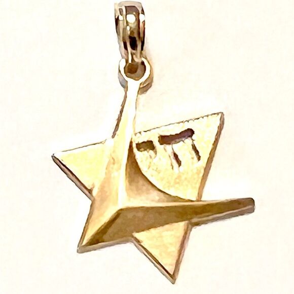 14K Polished Star Of David with Chai Charm - Picture 6 of 10
